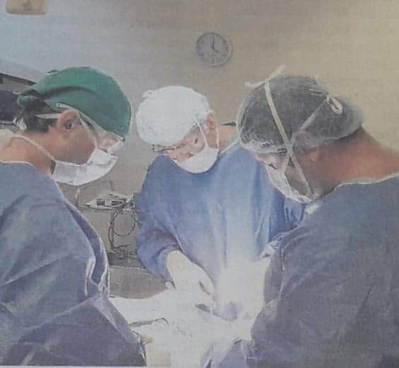 Intervenție chirurgicală unică în țară, la SPITALUL CLINIC PELICAN Oradea