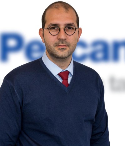 ORTOPEDIE-TRAUMATOLOGIE:  intervenție chirurgicală complexă de rezecție osoasă a tibiei și a genunchiului pentru o studentă din Franța