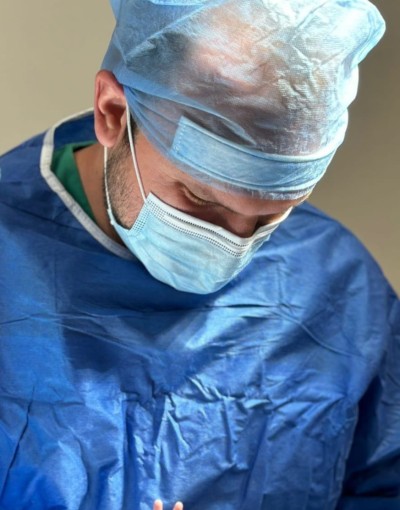 OBSTETRICĂ-GINECOLOGIE: Intervenții spectaculoase, de dificultate maximă, realizate de echipele noastre medicale pentru excizia unor formațiuni gigant