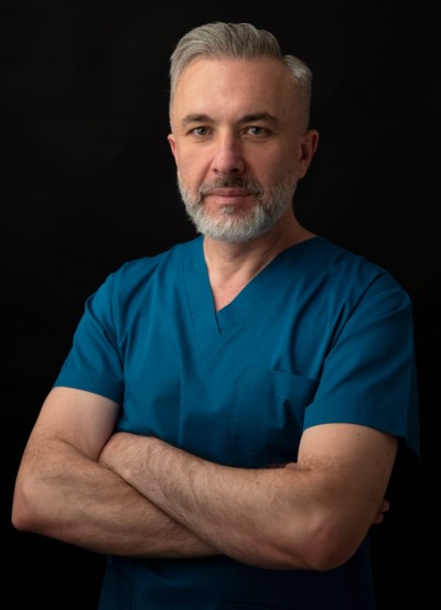 FIZIOTERAPIE: evaluări posturale preventive, programe de reeducare posturală și monitorizare periodică pentru copii și adolescenți